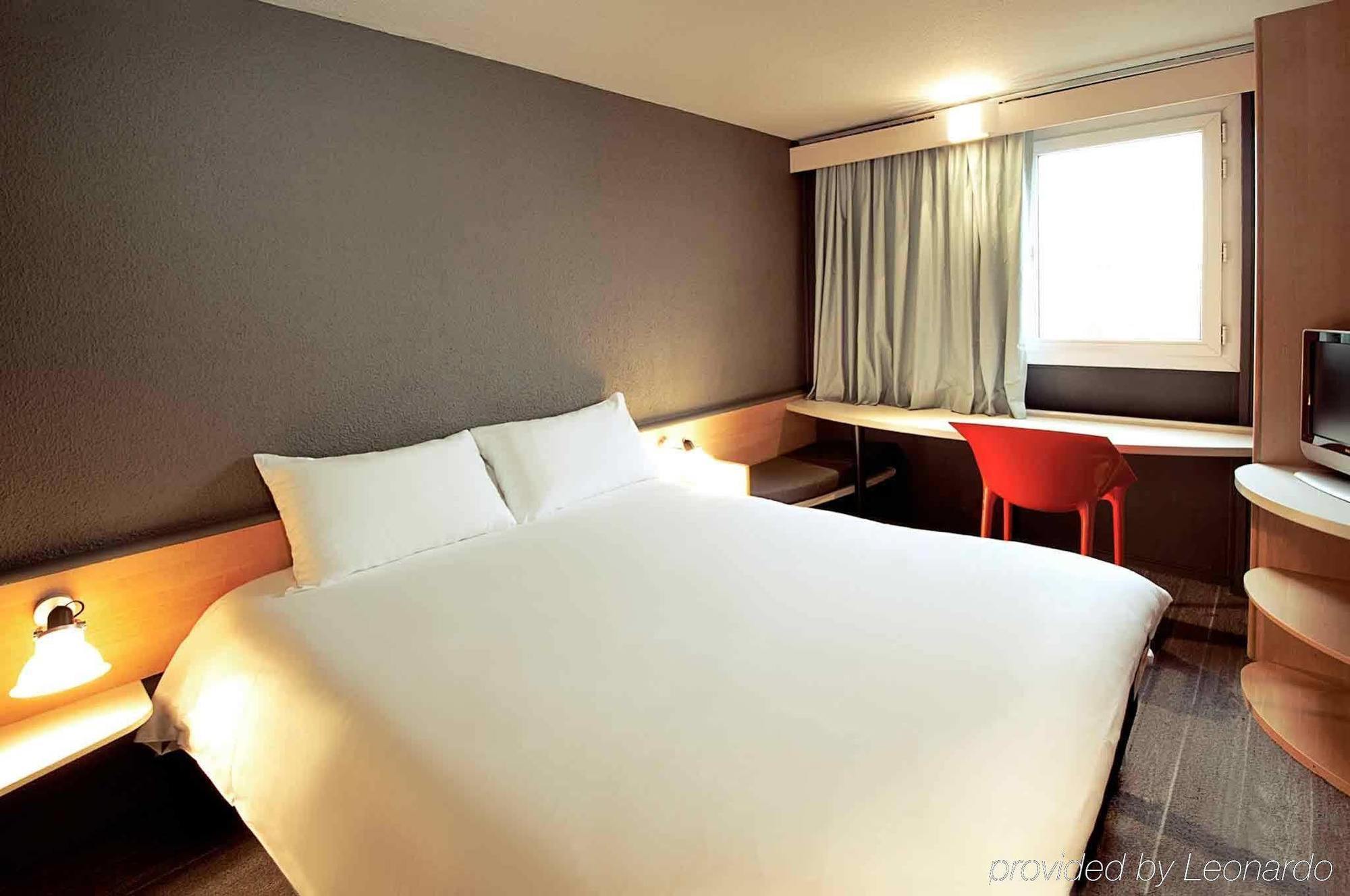 Ibis Daumesnil Porte Doree Paris Exteriör bild